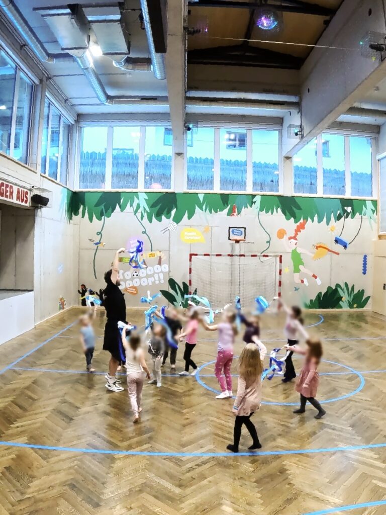 Instagram post from michaelgeissler_tanzt. This post is in position 2.